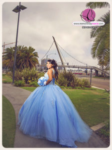 Read more about the article San Diego Quinceañera Photo Session